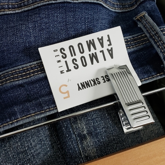 Skinny Jeans Distressed Denim STUDDED NWT - Picture 8 of 9